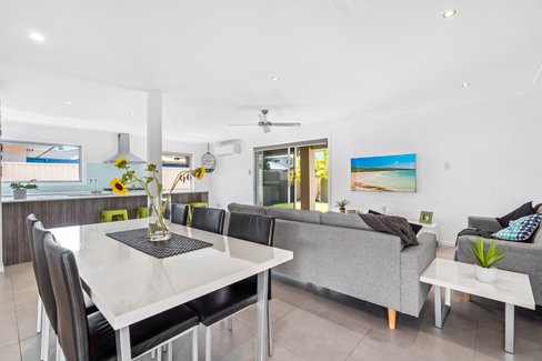 199 Mallawa Drive, PALM BEACH QLD 4221