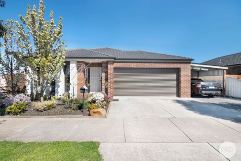 1A Ascot Gardens Drive, DELACOMBE VIC 3356