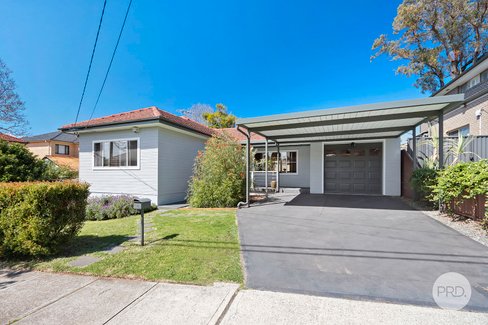 1A Hawk Street, PENSHURST NSW 2222