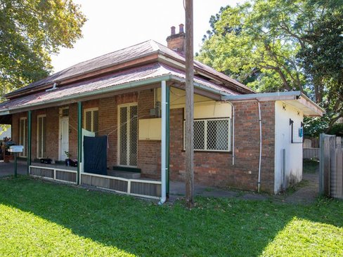 1A/15 Cross, SOUTH MAITLAND NSW 2320