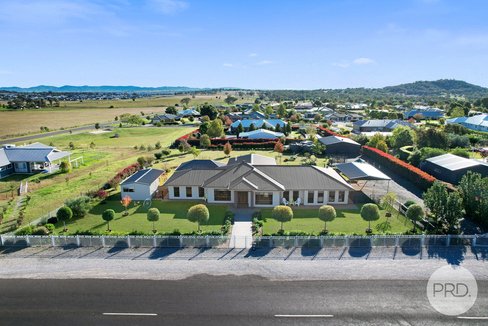 1B Thornbill Road, TAMWORTH NSW 2340