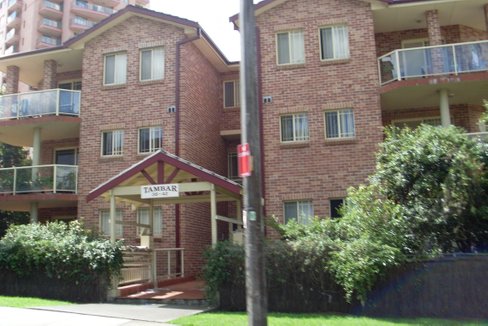 1B/38-42 Woniora Road, HURSTVILLE NSW 2220
