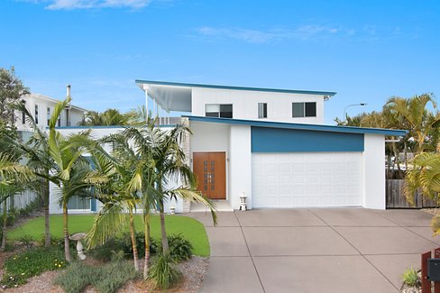 2 Aeolus Lane, CASUARINA NSW 2487