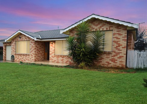 2 Alan Ridley Place, ORANGE NSW 2800