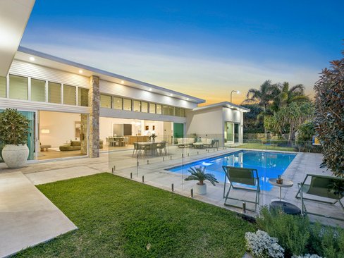2 Avoca Street, KINGSCLIFF NSW 2487