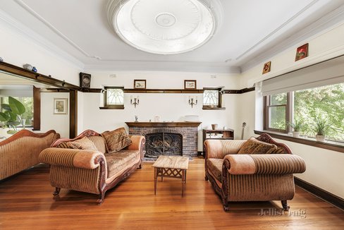 2 Baker Avenue Kew East 3102