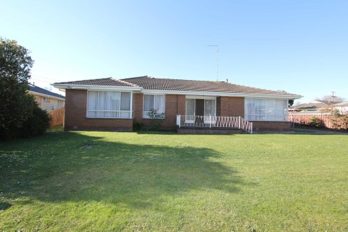 2 Balyarta Street, ALFREDTON VIC 3350