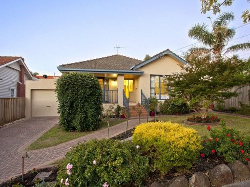 2 Bruce Street Strathmore 3041