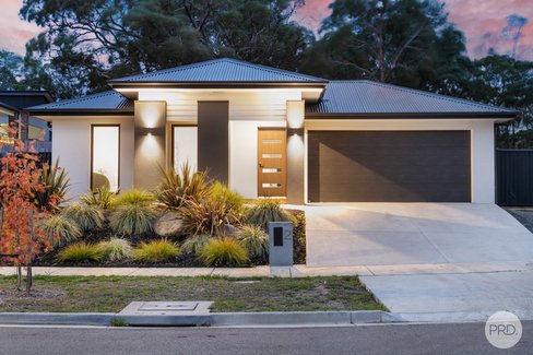 2 Buckland Court, BALLARAT EAST VIC 3350