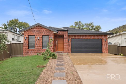 2 Bushland Avenue, TAMWORTH NSW 2340