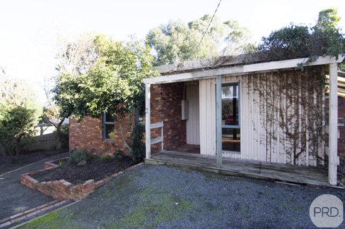 2 Cathcart Street, BUNINYONG VIC 3357