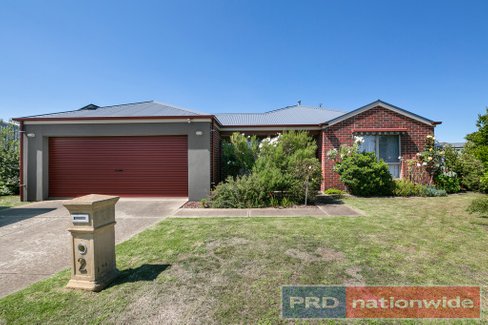 2 Champion Close, SEBASTOPOL VIC 3356