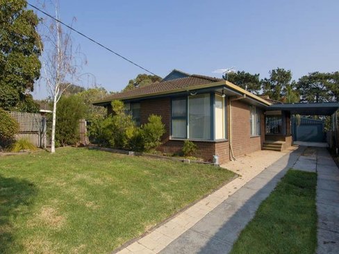 2 Cheryl Crescent Belmont 3216