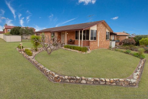 2 Clyde Street, RUTHERFORD NSW 2320