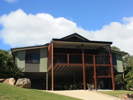 2 Curlew Court, JUBILEE POCKET QLD 4802