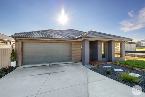 2 Daimler Drive, SMYTHES CREEK