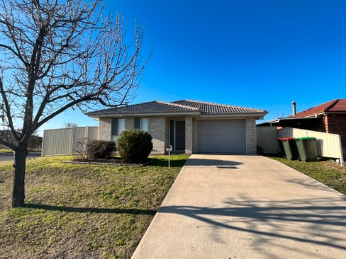 2 Dewhurst Street, TAMWORTH NSW 2340
