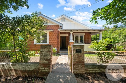 2 Donnelly Avenue, WAGGA WAGGA NSW 2650