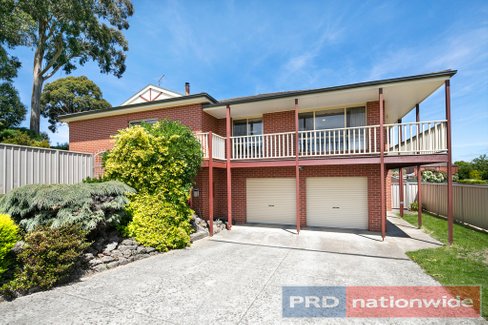 2 Duggan Street, BLACK HILL VIC 3350