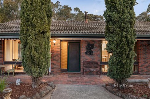 2 Eagles Nest Road Arthurs Creek 3099