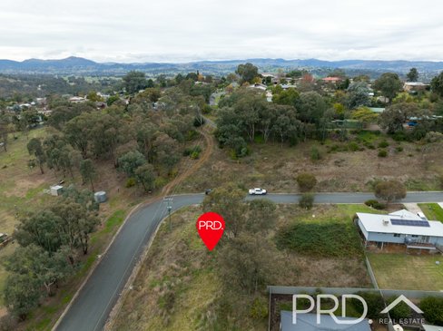 2 Eberlin Place TUMUT