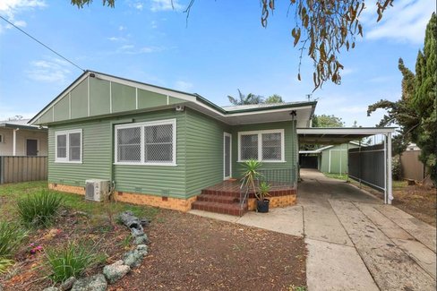 2 Edgeroy Street, TAMWORTH NSW 2340