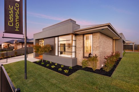 2 Eleanor Drive, Lucas VIC 3350