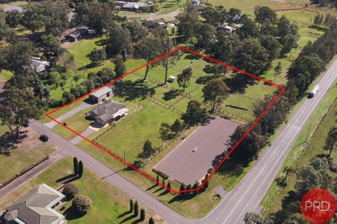 2 Eskdale Park Drive, SEAHAM NSW 2324