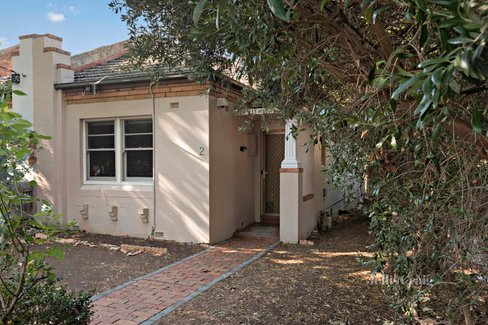 2 Farnham Street Flemington 3031