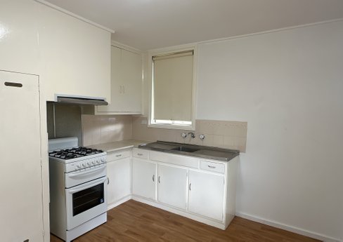 2 Flinders Court, TUMUT NSW 2720