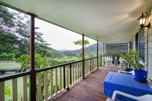 2 Forestry Road, BRANDY CREEK QLD 4800