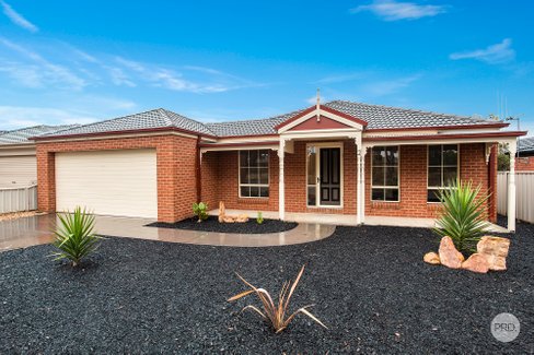 2 Gardenview Court, EPSOM VIC 3551