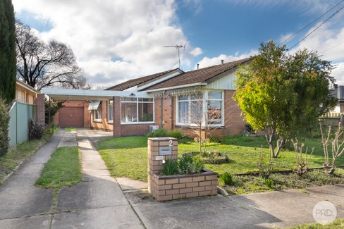 2 Glasgow Street, WENDOUREE VIC 3355