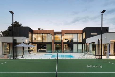 2 Grange Avenue Plenty 3090