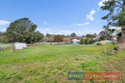 2 Grant Street, LINTON VIC 3360