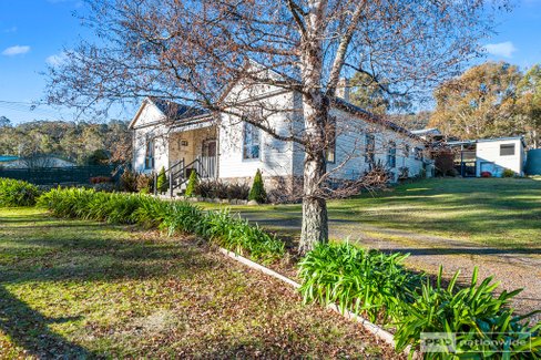 2 Hall Road, COLLINSVALE TAS 7012