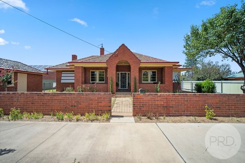 2 Halliday Street, LOCKHART NSW 2656