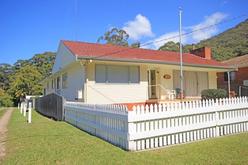 2 Hanley Street, LAURIETON NSW 2443