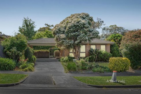 2 Hillingdon Drive Diamond Creek 3089