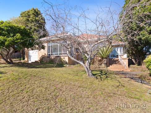 2 Hillview Road Balwyn North 3104