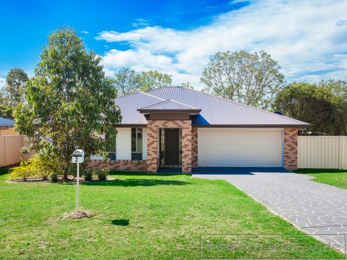 2 Hughes Close, KURRI KURRI NSW 2327