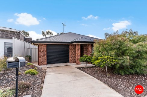 2 Irrabella Place, KANGAROO FLAT VIC 3555