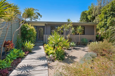 2 James Atkins Close, DUNBOGAN NSW 2443