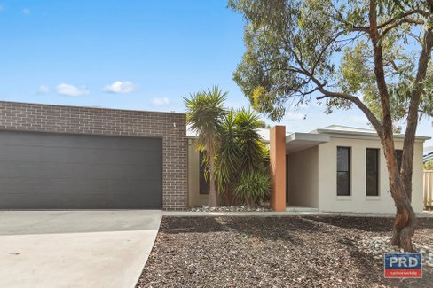 2 Justine Court, SPRING GULLY VIC 3550