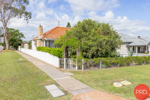 2 King Street, EAST MAITLAND NSW 2323