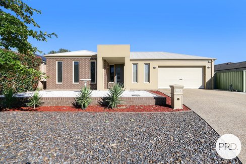 2 Laffertys Walk, EAST ALBURY NSW 2640