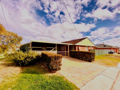2 May Lane, TAMWORTH NSW 2340