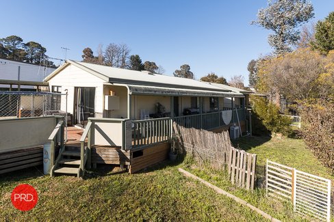 2 Middle Street, SUTTON NSW 2620