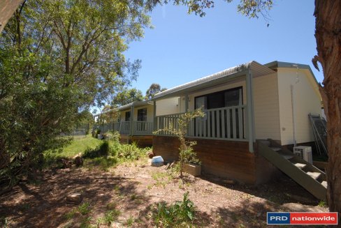 2 Middle Street, SUTTON NSW 2620