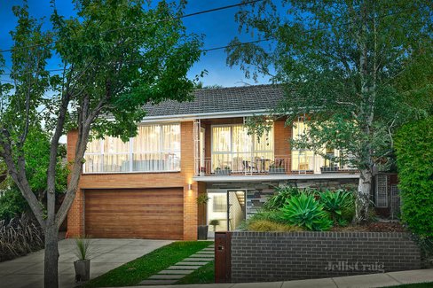 2 Norman Court Box Hill South 3128